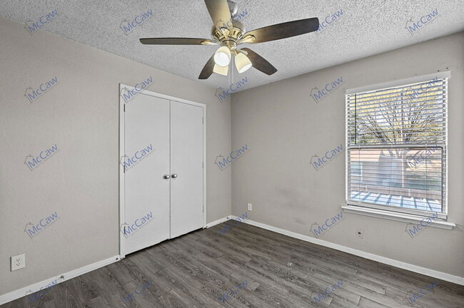 Building Photo - 6184 Vega Dr