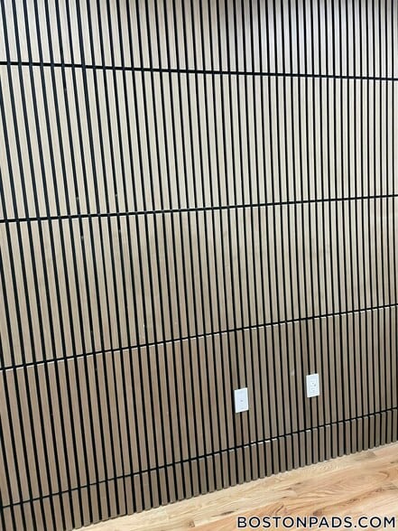 Building Photo - 29 Fessenden St