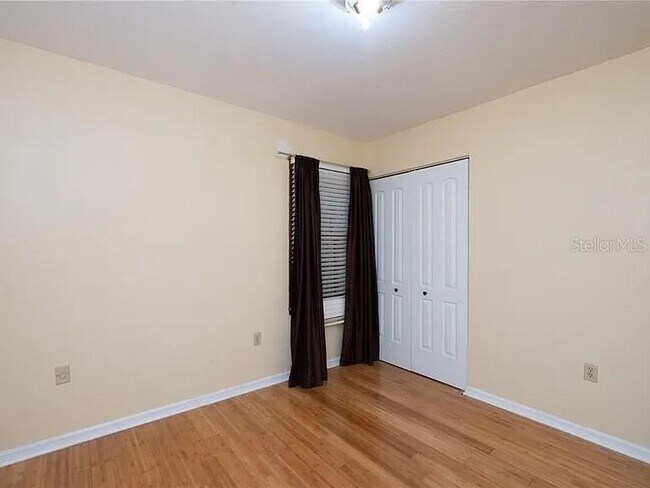 Building Photo - 5211 SW 86th Terrace