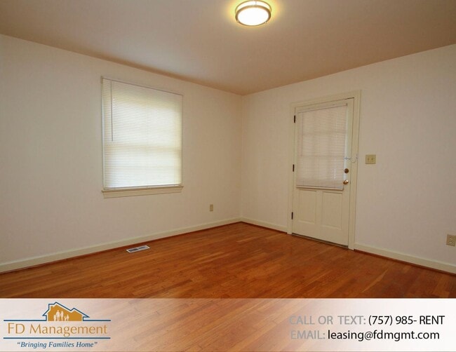 Building Photo - Well Maintained 2 BR 1 BA House in Williamsburg