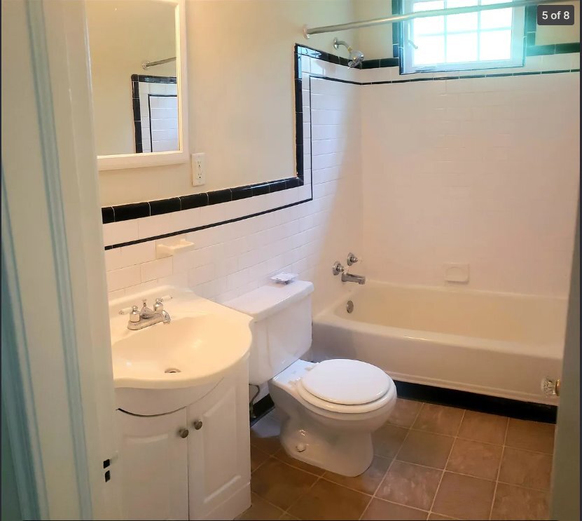 Building Photo - 4029 Clinton Ave