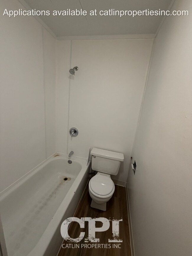 Building Photo - 1213 Ross Ave