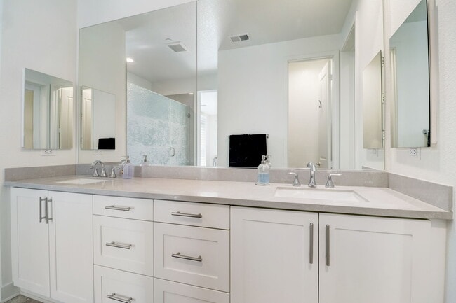 Building Photo - 3251 Crecida Way