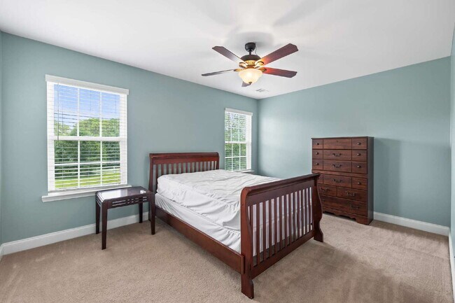 Building Photo - Spacious 5-Bedroom Home for Rent in Rincon!