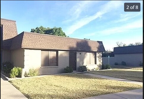 Townhome Front 2 - 4818 S Alder Dr