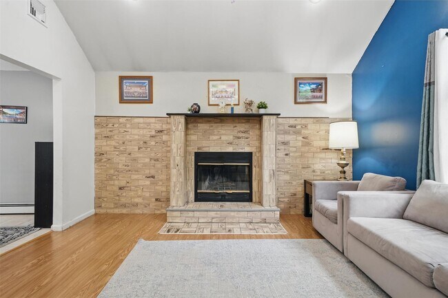 Building Photo - 2067 NY-211
