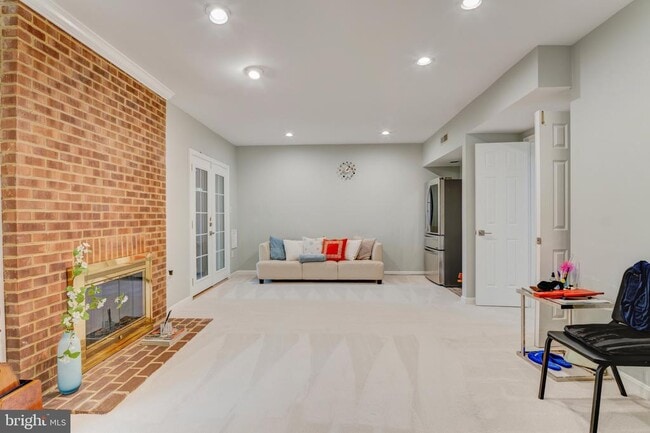 Building Photo - 10219 Aspen Willow Dr