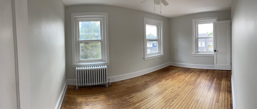Building Photo - 306 W Freedley St