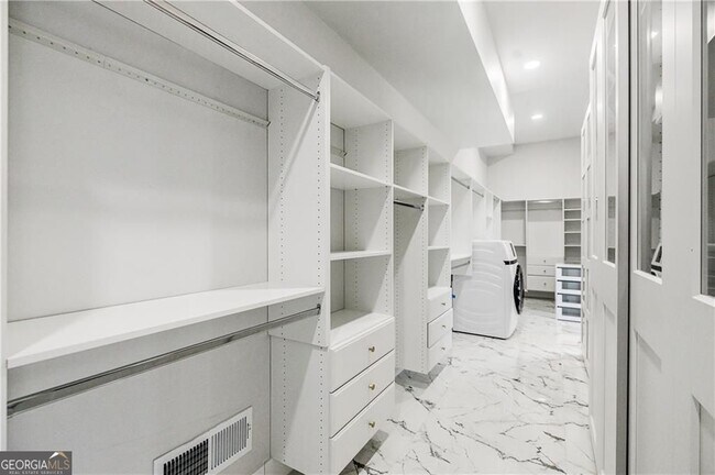 Building Photo - 1812 Hunters Bend Ct