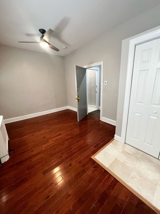 Building Photo - 808 S 2nd St