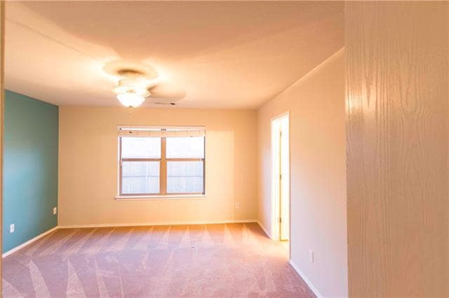 Building Photo - 365 Basswood Ln