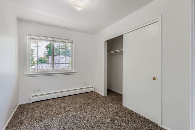 Building Photo - Cozy 2 bed/1 bath in Central Boulder with ...