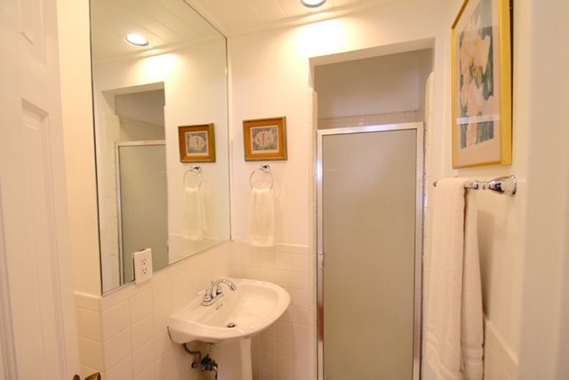 Building Photo - 318 San Pasquale Ave NW