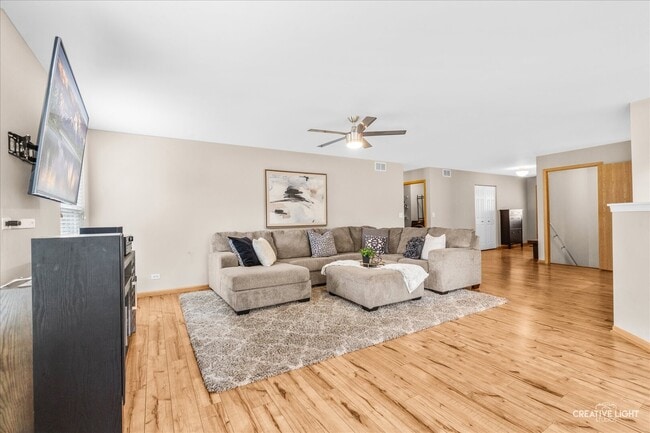 Building Photo - 2772 Cranston Cir
