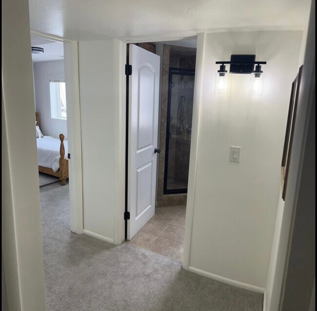 Building Photo - 1746 N 600 E