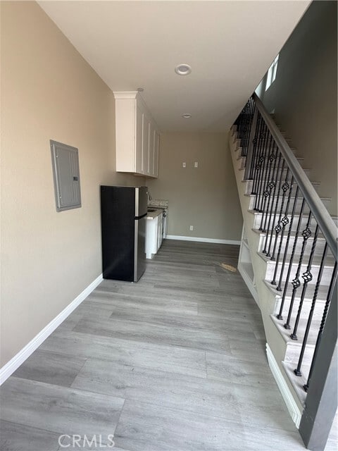 Building Photo - 7398 N Maple Ave