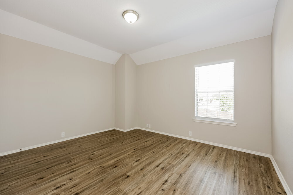 Building Photo - 2325 Cimmaron Dr