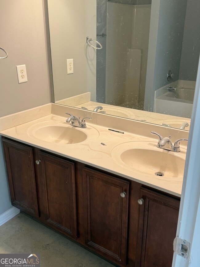 Building Photo - 2743 Halligan Point