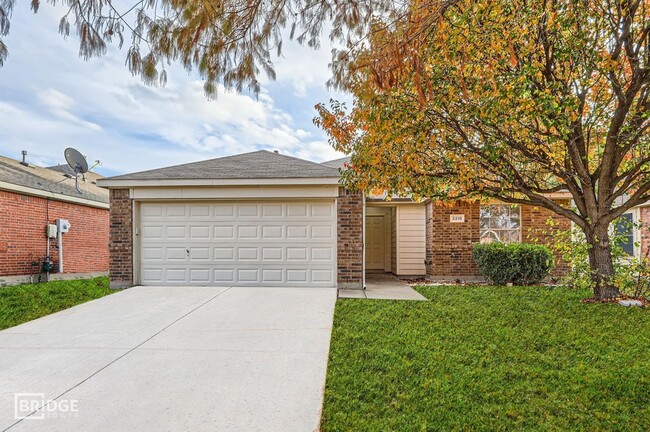 Primary Photo - 2210 Sumac Dr