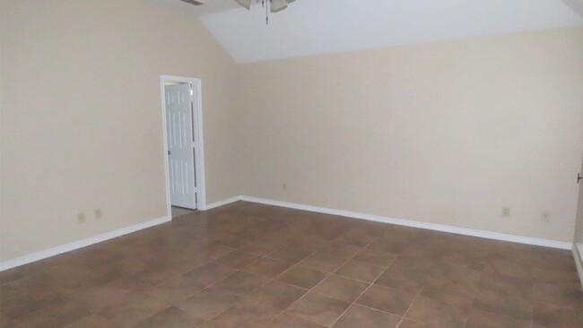 Building Photo - 21206 Altuda Ln