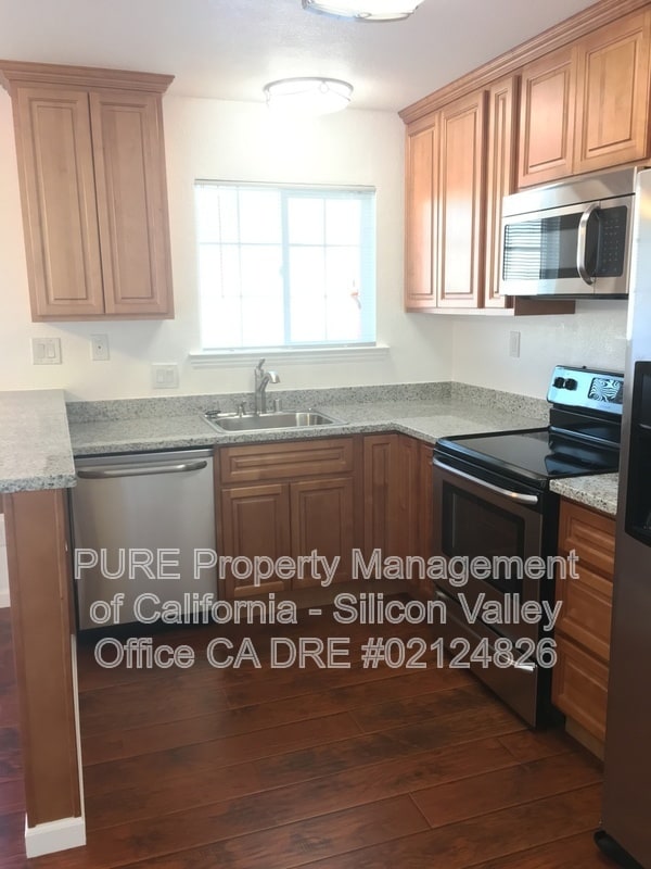 Building Photo - 4658 W Campbell Ave