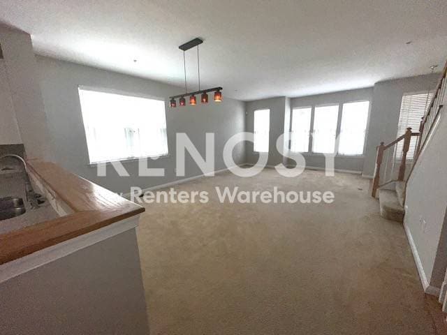 Building Photo - 2571 Vireo Ct