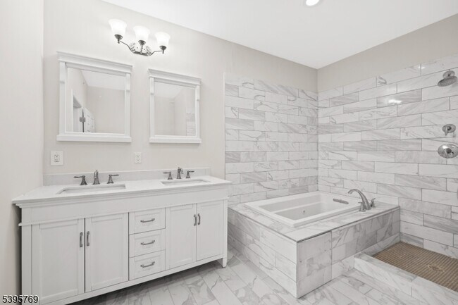 Building Photo - 176 Union Ave