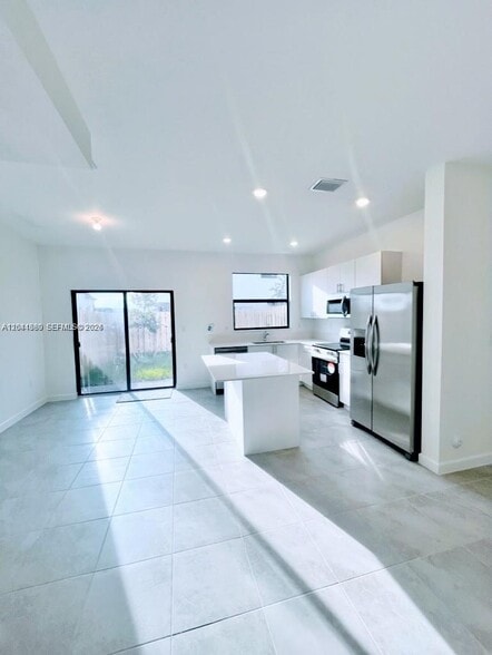 Building Photo - 23252 SW 128th Ave