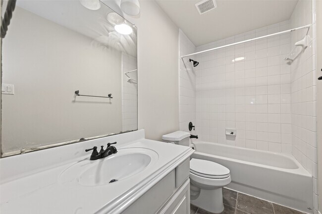 Building Photo - 13318 Olive Trail
