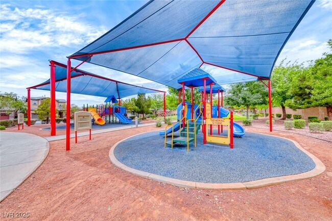 Building Photo - 6534 Ditmars St