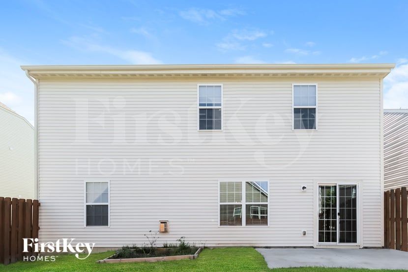 Building Photo - 5273 Brandywine Dr