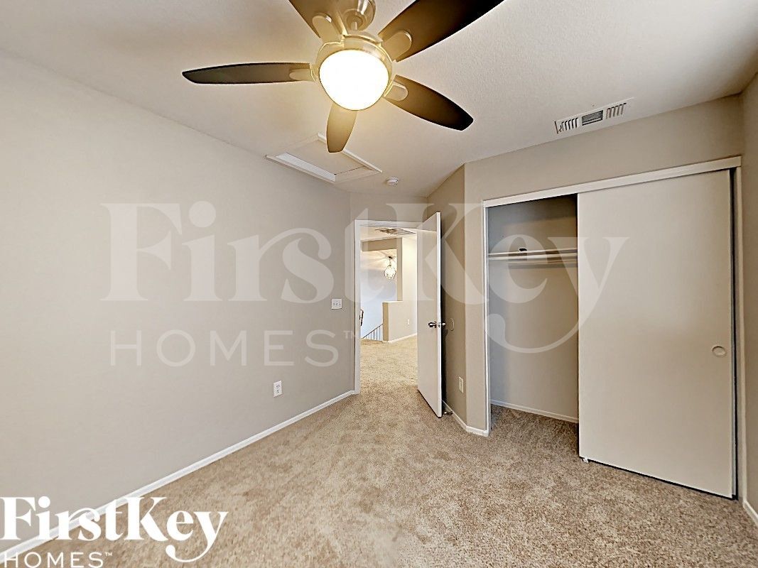 Building Photo - 7323 E Navarro Ave