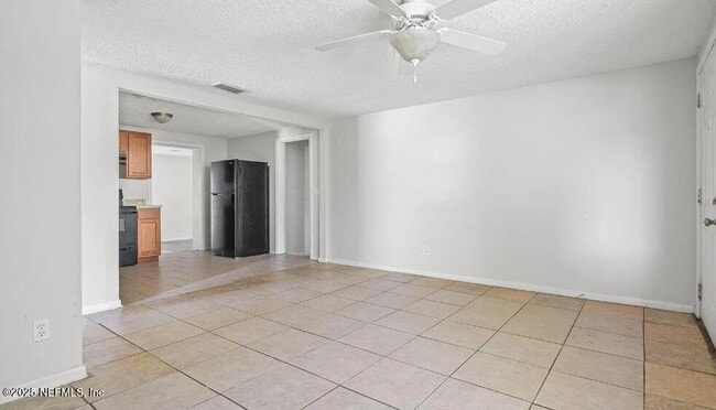 Building Photo - 5758 Newberg Ln
