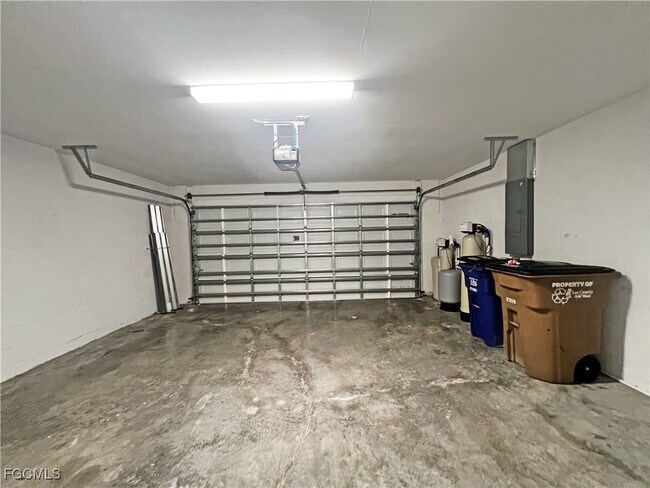 Building Photo - 2908 15th St W