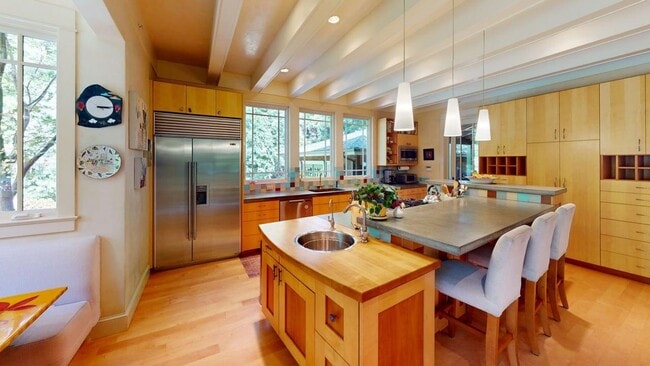 Building Photo - 76 Tamalpais-
