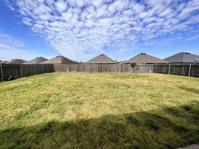 Building Photo - Savannah Place in South Bossier