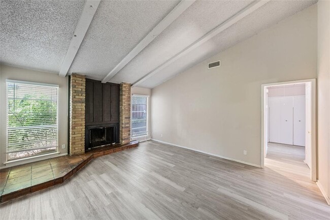 Building Photo - 1111 W Rundberg Ln