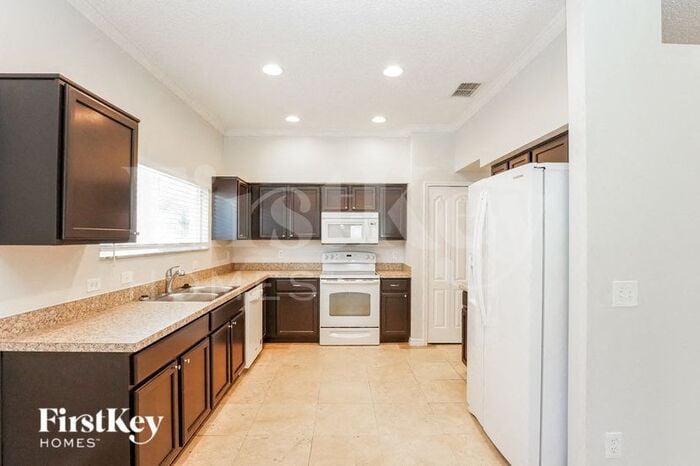 Building Photo - 14879 Hawksmoor Run Cir