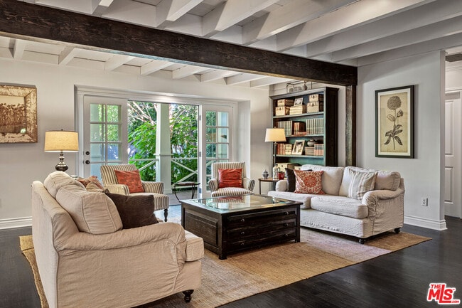 Building Photo - 4537 Agnes Ave