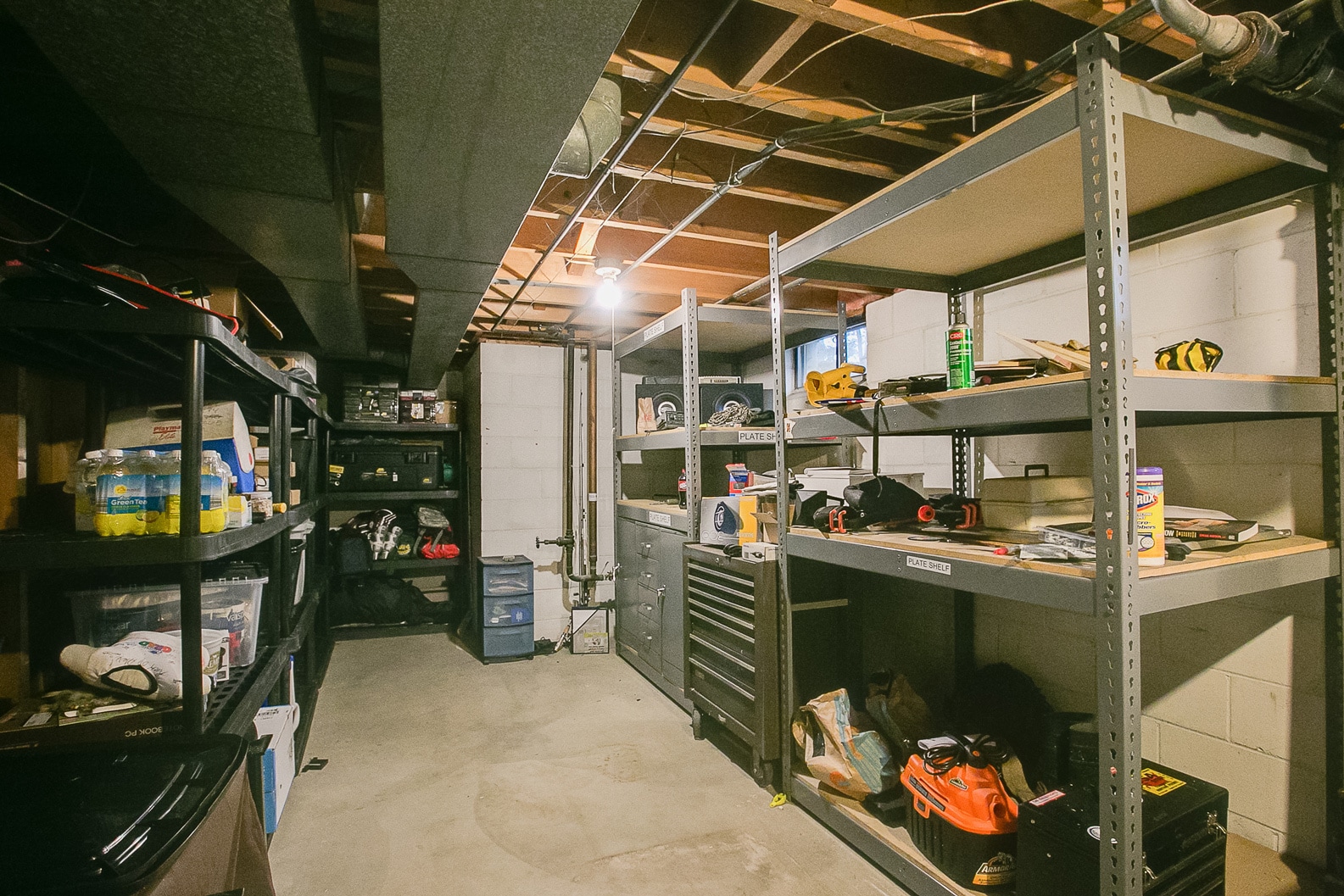 Building Photo - 996 Larpenteur Ave West