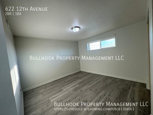 Building Photo - 622 12th Ave