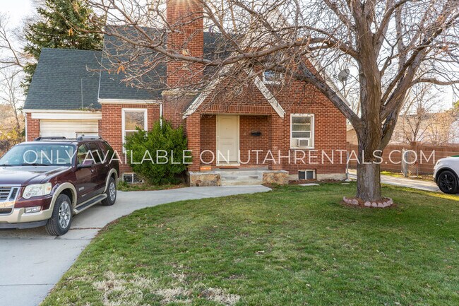 Building Photo - 40 E State St