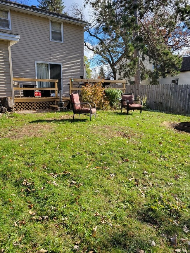 Building Photo - Single Family Home