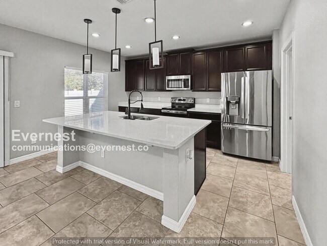 Building Photo - Limited Time Special Offer / 5 Bed, 3.5 Bath Home with Garage / Pet-Friendly / Vouchers Accepted ...