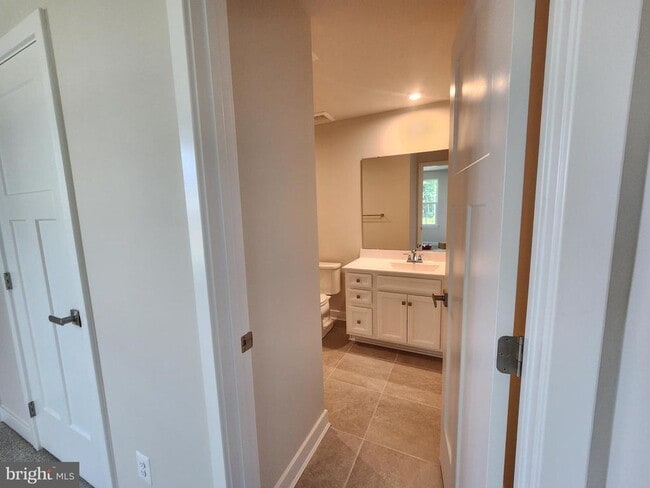 Building Photo - 844 New Castle Landing Dr