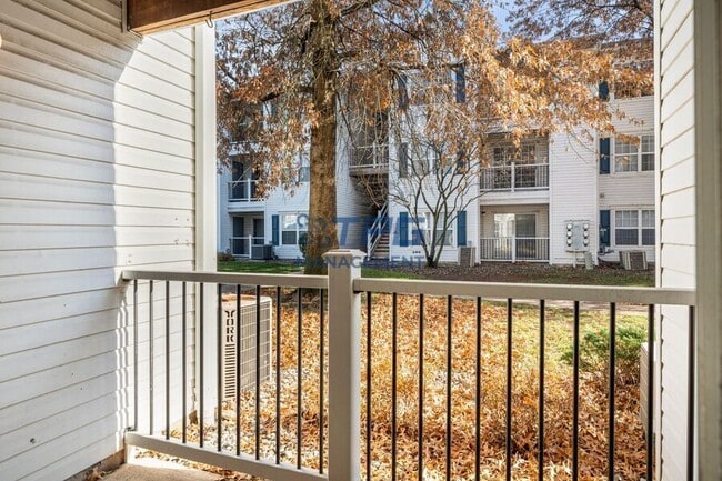 Building Photo - 414 Waterford Dr