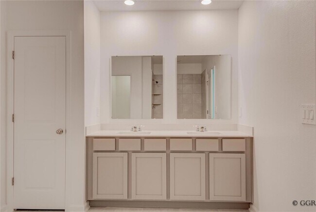 Building Photo - 4823 Edensbridge Ln