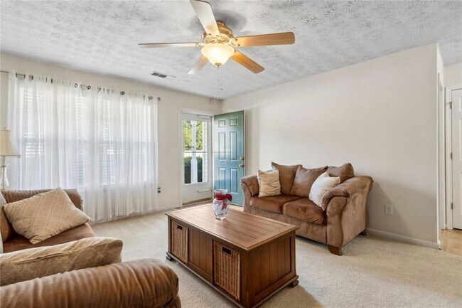 Building Photo - 436 Shenandoah Ct