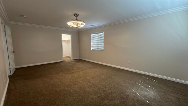 Building Photo - Beautiful West Lancaster Home