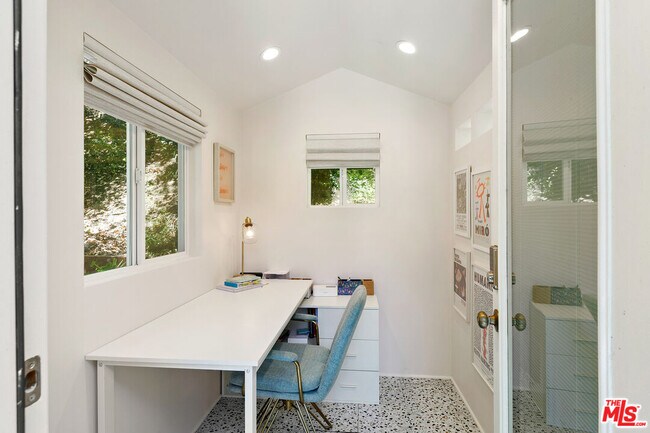 Building Photo - 3644 Goodland Ave